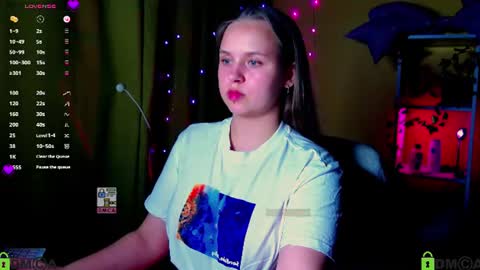 Lily online show from July 19, 5:48 pm
