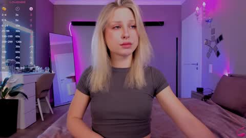Lily online show from January 30, 4:34 pm