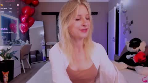 Lily online show from February 20, 3:30 pm