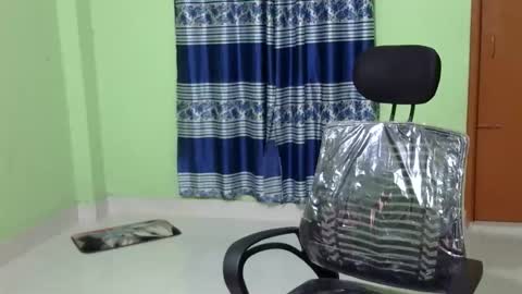 limaakter246618 online show from February 4, 12:19 am