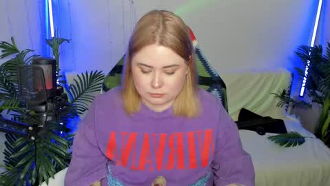 Snapshot of lina_linx chatting on February 11, 9:46 pm lina_linx online show from February 11, 9:46 pm
