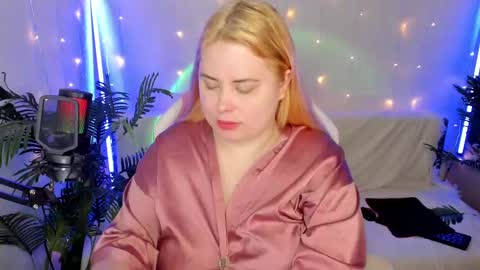 Snapshot of lina_linx chatting on January 20, 6:21 pm lina_linx online show from January 20, 6:21 pm