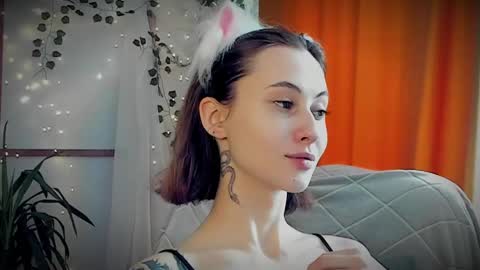 Snapshot of lina_n_kitty chatting on February 26, 7:34 am Lina - online show from February 26, 7:34 am