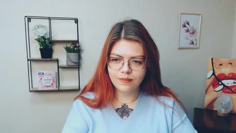 lina_ri online show from October 26, 9:10 am