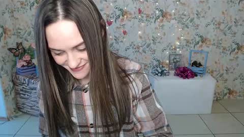 Snapshot of lina_star_s chatting on February 18, 6:48 am Lina online show from February 18, 6:48 am