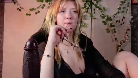 Lina online show from July 3, 3:33 am