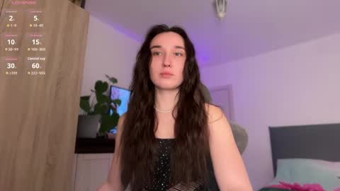 Lina online show from April 18, 6:10 pm