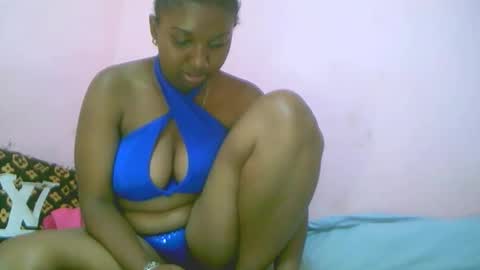 linah1123 online show from September 28, 6:39 pm