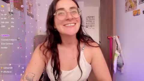 Giggles  online show from October 20, 4:12 pm