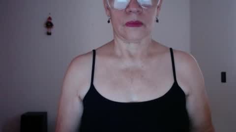 Linda Hanna online show from December 19, 3:29 pm