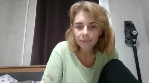 linda_katis online show from October 1, 11:09 am