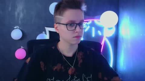 Linda online show from March 4, 12:12 pm