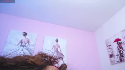 Maria Paula online show from February 13, 3:03 pm