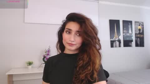 Maria Paula online show from April 8, 12:19 pm