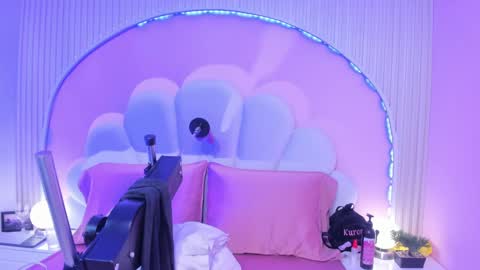 linda_sofi__ online show from March 8, 7:31 pm