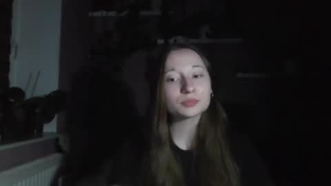 LindaAmore online show from October 12, 8:10 pm