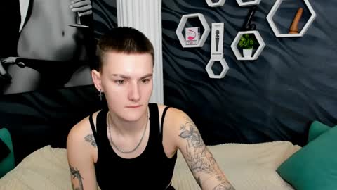 lindabryantt online show from February 8, 3:19 am