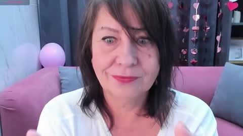 Linda online show from February 15, 8:33 am