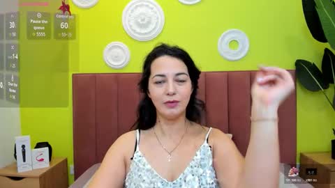 Linda online show from February 1, 1:35 am