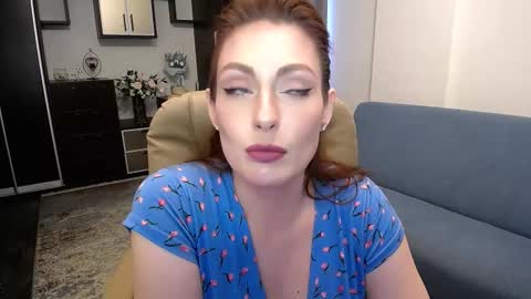 Snapshot of lindaliony chatting on September 10, 12:28 pm Linda Liony online show from September 10, 12:28 pm