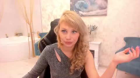 Snapshot of lindasandy chatting on September 16, 7:55 am lindasandy online show from September 16, 7:55 am