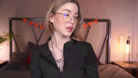 your Linda is back online show from February 26, 11:00 am