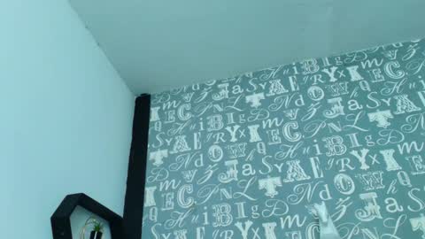  Lindsey  online show from October 31, 11:54 am