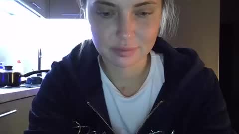 Anna online show from November 15, 2:07 pm