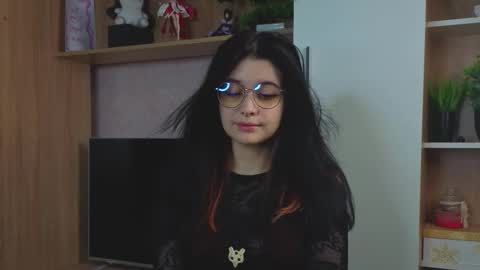 lingralbovsky online show from September 17, 5:27 pm
