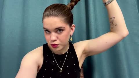 Kate online show from May 13, 4:38 pm