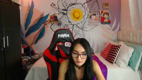 LinzyBaner online show from February 14, 11:53 pm