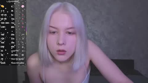 Snapshot of liorabelle chatting on October 21, 11:15 am Liora online show from October 21, 11:15 am