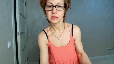 Liora Weiss online show from April 17, 5:48 pm