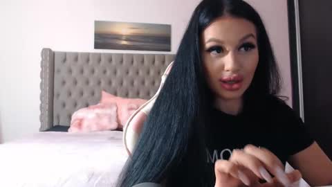 Lisa online show from November 14, 8:55 pm