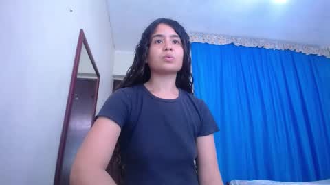lisa_branch online show from January 6, 7:56 pm