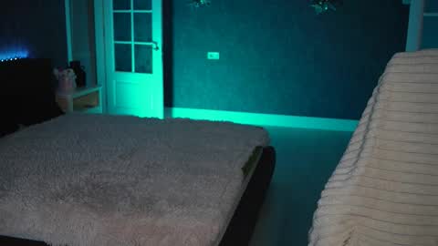 lisa_elfy online show from March 30, 1:44 pm