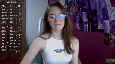 Snapshot of lisa_hua chatting on February 17, 6:53 am Lisa online show from February 17, 6:53 am