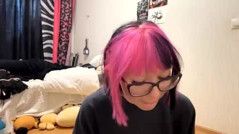 Aileen online show from June 21, 12:22 pm