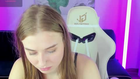 Lisa online show from February 21, 8:17 am