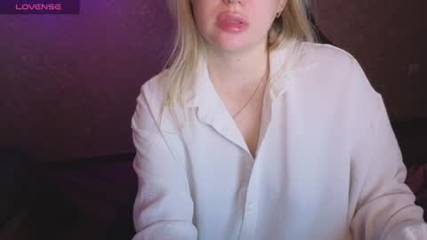 Anna online show from June 17, 1:32 am