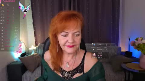 Snapshot of lisetmonro_ chatting on September 17, 6:28 am Hellomy name is Liset online show from September 17, 6:28 am