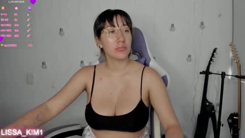 Lissa Kim  online show from November 10, 2:42 pm