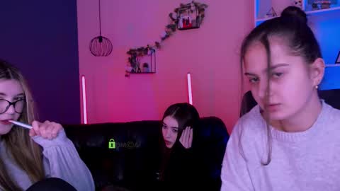 lissa_night online show from March 25, 8:37 pm