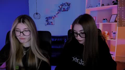 lissa_night online show from April 4, 7:43 pm