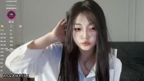 Lissa online show from April 16, 9:39 pm