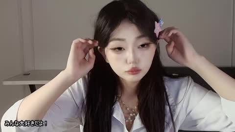 Lissa online show from April 13, 7:29 pm