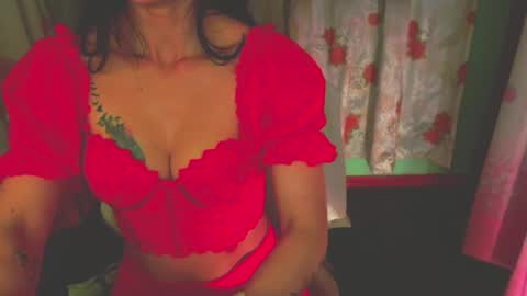 Snapshot of lisstaylor chatting on February 24, 3:31 pm Liss online show from February 24, 3:31 pm