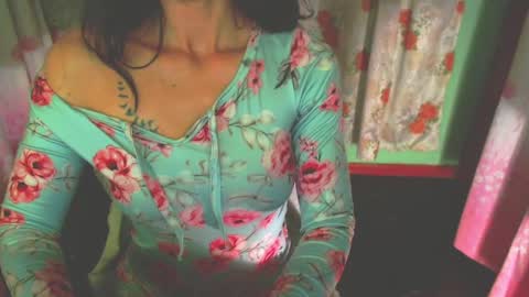 Snapshot of lisstaylor chatting on March 3, 4:36 pm Liss online show from March 3, 4:36 pm