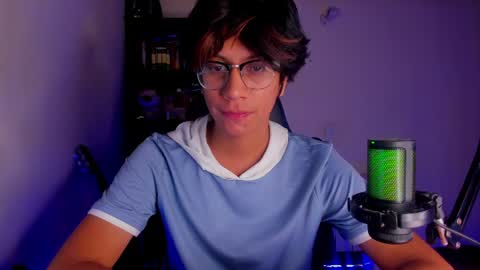 Literateboy online show from July 18, 2:13 am