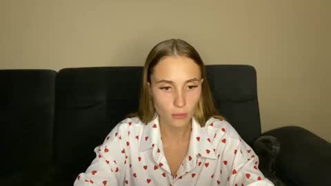 Snapshot of litle_girl05 chatting on October 9, 6:57 pm LUNA online show from October 9, 6:57 pm